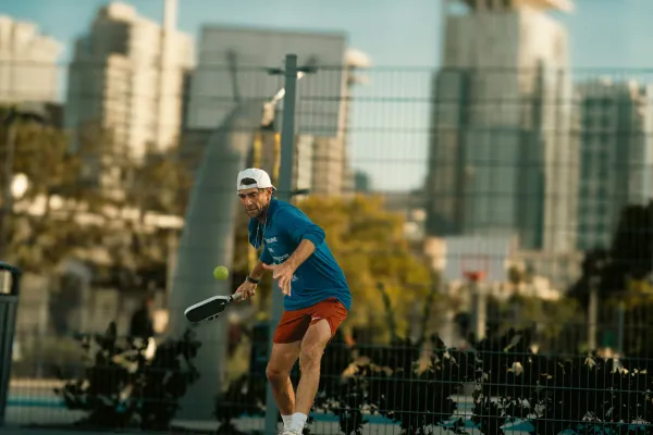 Comment jouer au pickleball : guide du débutant